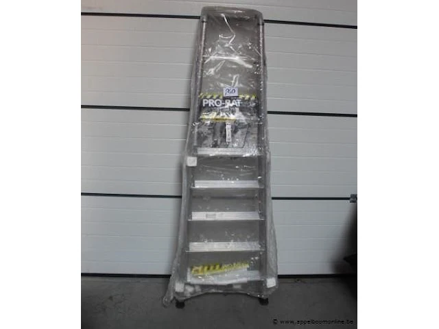 Alu trapladder pro-bat - afbeelding 1 van  3