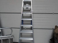 Alu trapladder solide - afbeelding 1 van  2