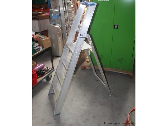 Alu trapladder solide - afbeelding 1 van  1