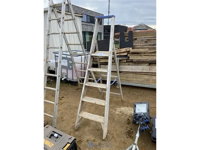 Alu trapladder solide - afbeelding 1 van  3