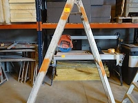 Alu trapladder solide - afbeelding 1 van  2