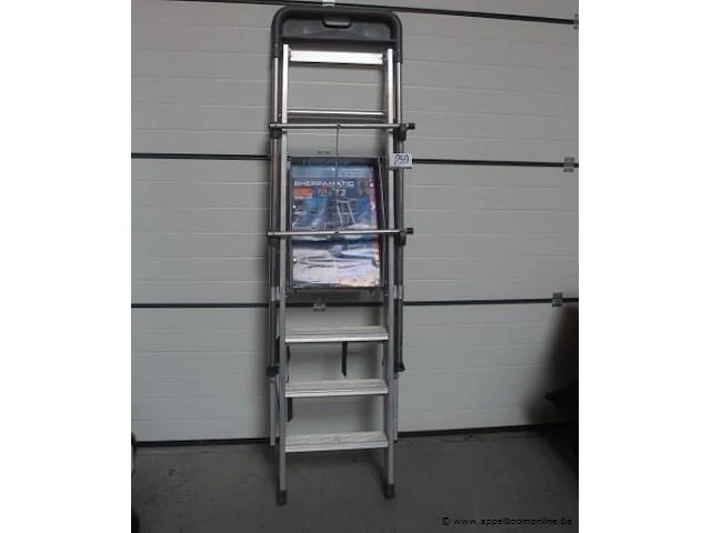 Alu trapladder tubesca - afbeelding 1 van  2