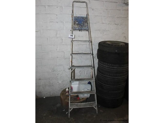 Alu trapladder - afbeelding 1 van  1