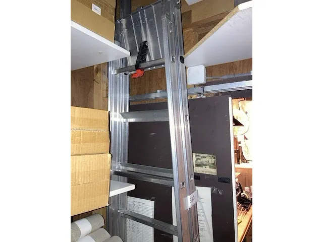 Alu trapladder - afbeelding 1 van  2
