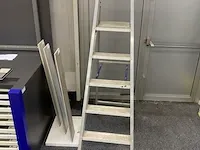 Alu trapladder - afbeelding 2 van  2