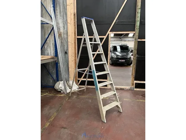 Alu trapladder - afbeelding 1 van  2