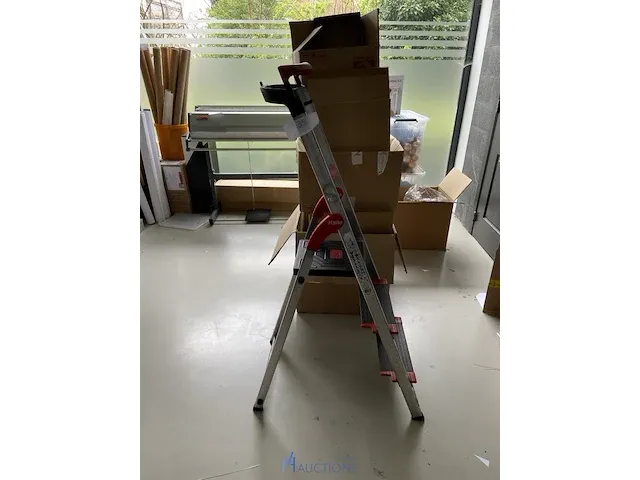 Alu trapladder - afbeelding 1 van  3
