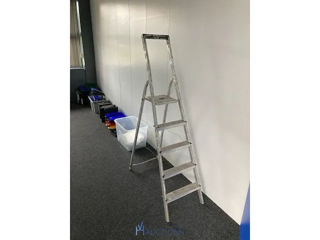 Alu trapladder - afbeelding 2 van  2