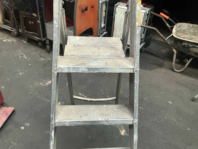 Alu trapladder - afbeelding 3 van  4