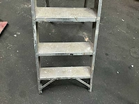 Alu trapladder - afbeelding 4 van  4