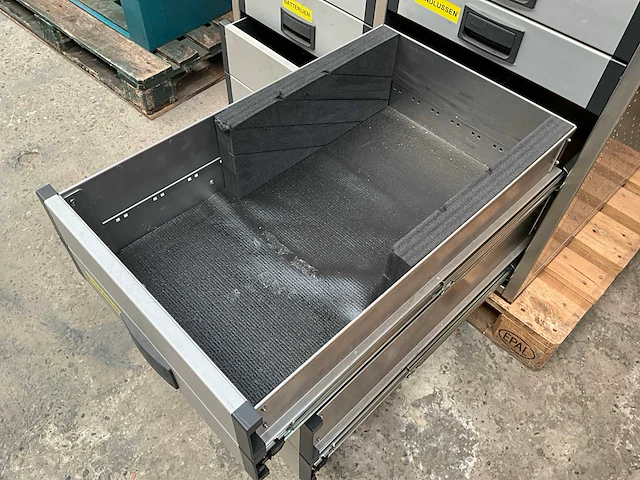Aluca metalen gereedschapskast - afbeelding 4 van  8