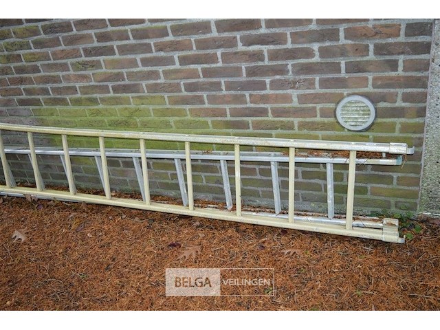 Aluminium 2-delige schuifladder 30 tredes - afbeelding 2 van  4