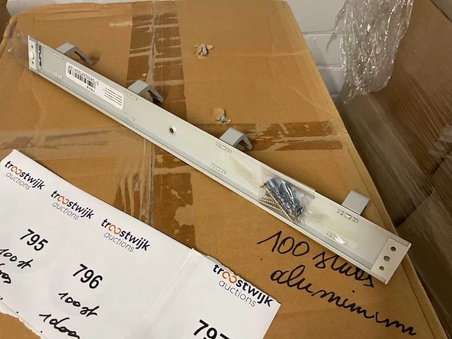 Aluminium kapstokken - afbeelding 3 van  6