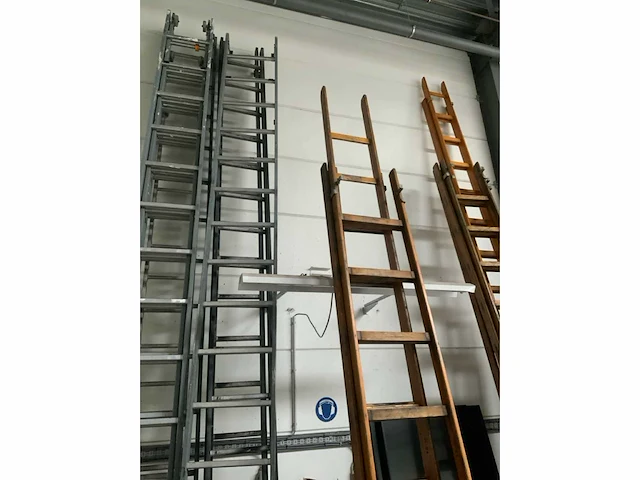 Aluminium ladder (3x) - afbeelding 1 van  3