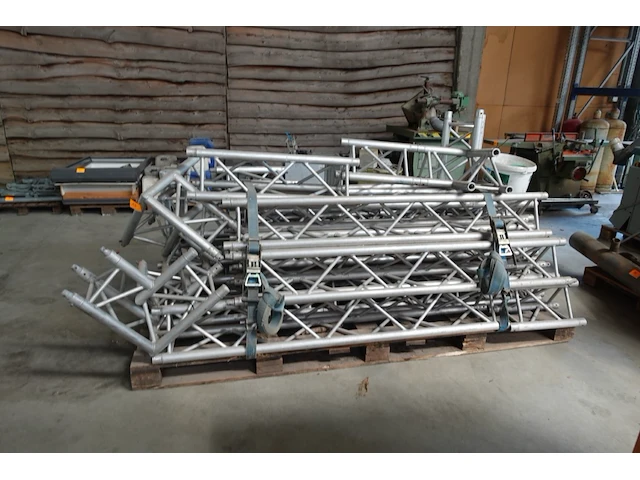 Aluminium mobil truss - afbeelding 1 van  11