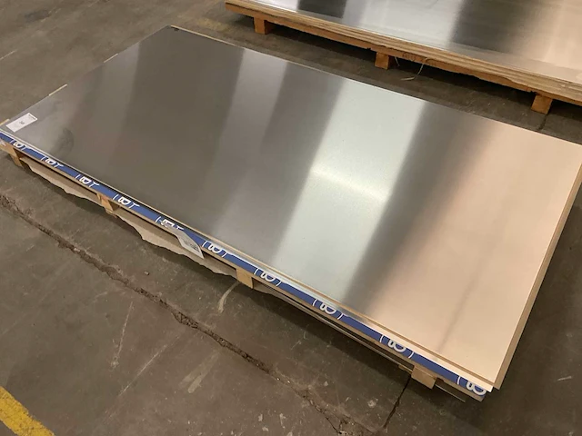 Aluminium platen (10x) - afbeelding 1 van  3