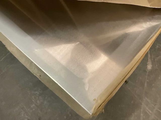 Aluminium platen (32x) - afbeelding 2 van  3