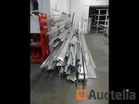 Aluminium profiel stock overblijfsel
