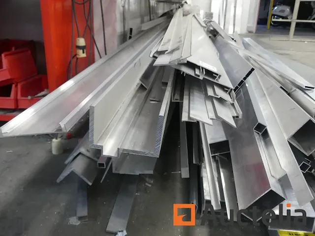 Aluminium profiel stock overblijfsel - afbeelding 4 van  6