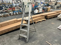 Aluminium trap - afbeelding 1 van  3