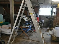 Aluminium trapladder met 7 treden - afbeelding 1 van  5