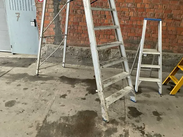 Aluminium trapladder - afbeelding 2 van  3