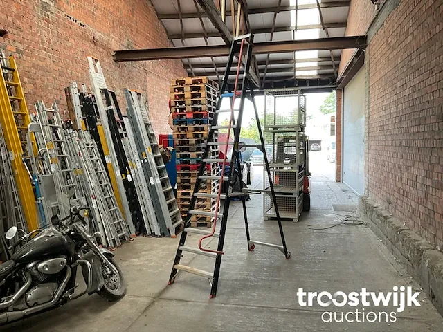 Aluminium trapladder - afbeelding 1 van  3