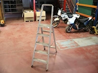 Aluminium trapladder - afbeelding 3 van  3