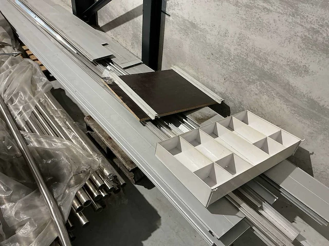 Aluminium - afbeelding 5 van  5