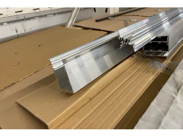 Aluminiumprofielen - afbeelding 2 van  3
