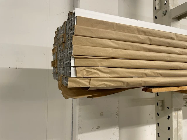 Aluminiumprofielen - afbeelding 1 van  3