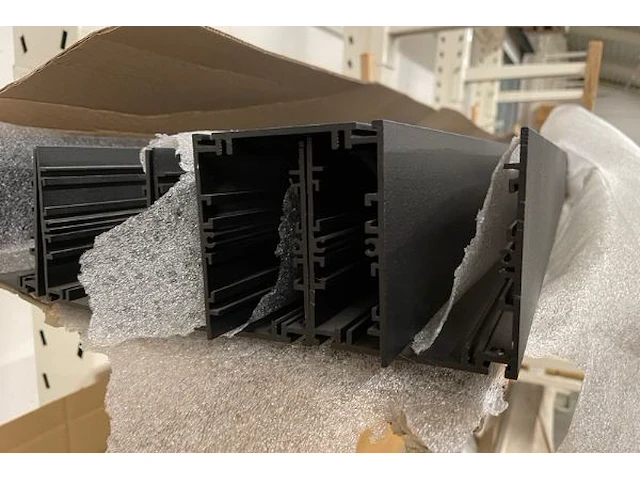 Aluminiumprofielen - afbeelding 2 van  3