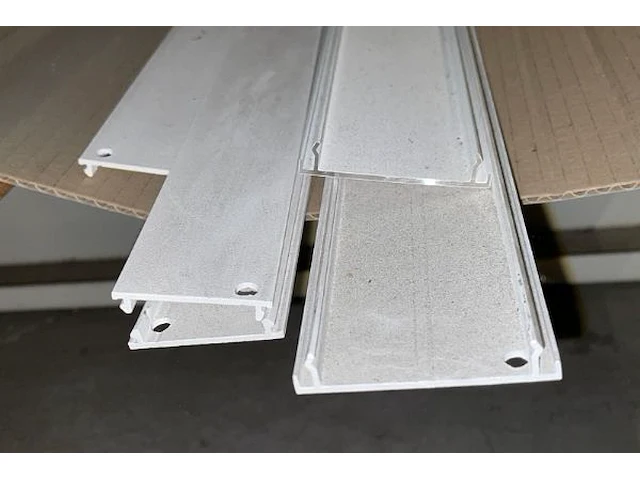Aluminiumprofielen - afbeelding 2 van  3