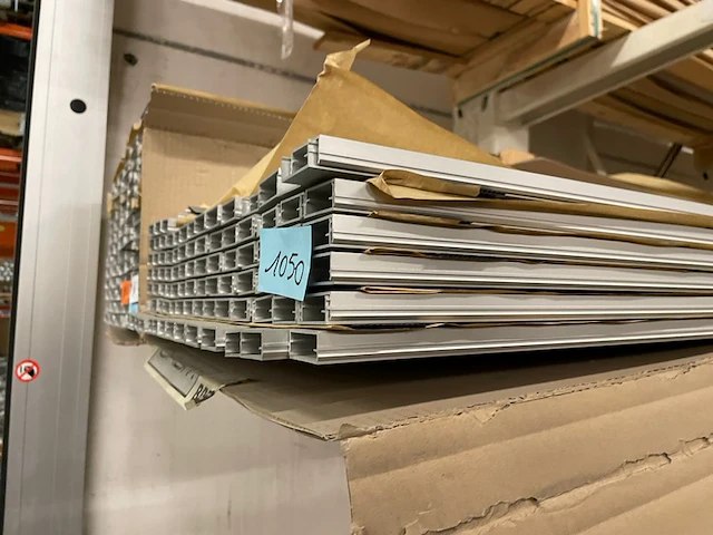Aluminiumprofielen - afbeelding 1 van  4