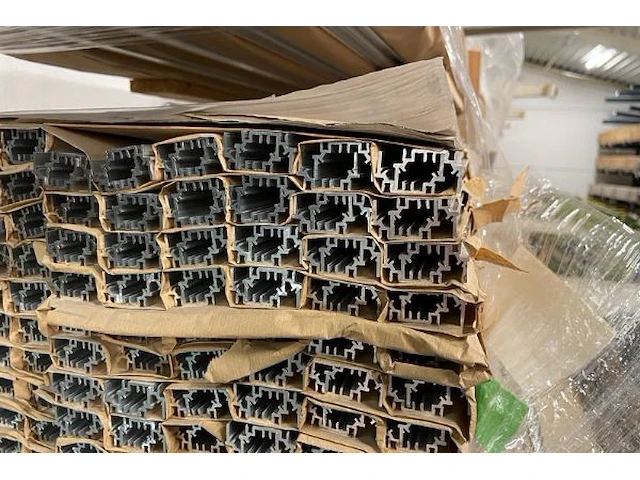 Aluminiumprofielen - afbeelding 2 van  4
