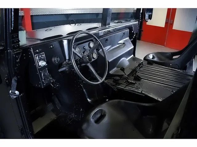 Am general hmmwv "humvee" 380ci v8 - 1992 - afbeelding 46 van  69