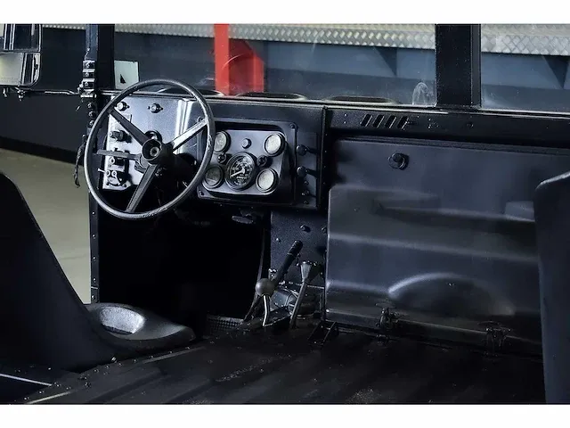 Am general hmmwv "humvee" 380ci v8 - 1992 - afbeelding 49 van  69