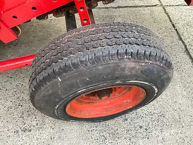 Amac stortbunker met transportband en sorteertafel - afbeelding 13 van  22