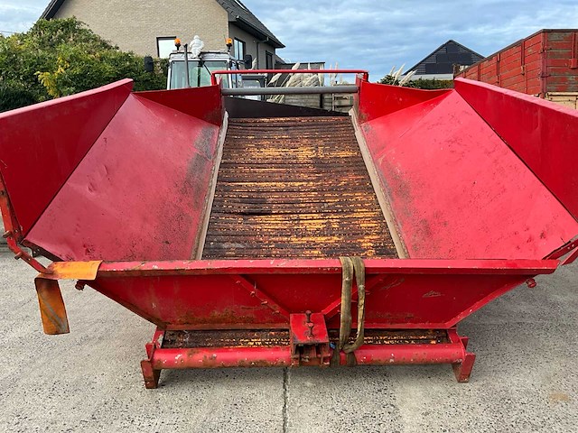 Amac stortbunker met transportband en sorteertafel - afbeelding 16 van  22