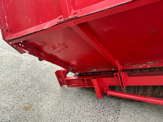 Amac stortbunker met transportband en sorteertafel - afbeelding 19 van  22