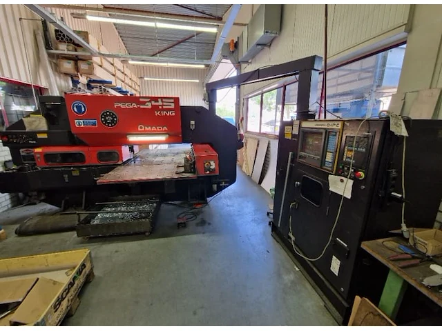 Amada pega 345 king ponsmachine - afbeelding 2 van  9