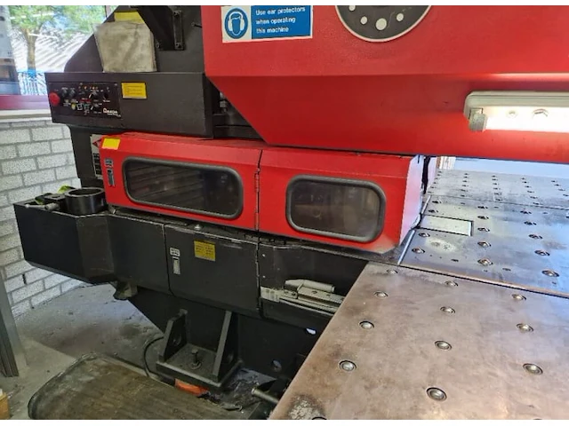 Amada pega 345 king ponsmachine - afbeelding 4 van  9