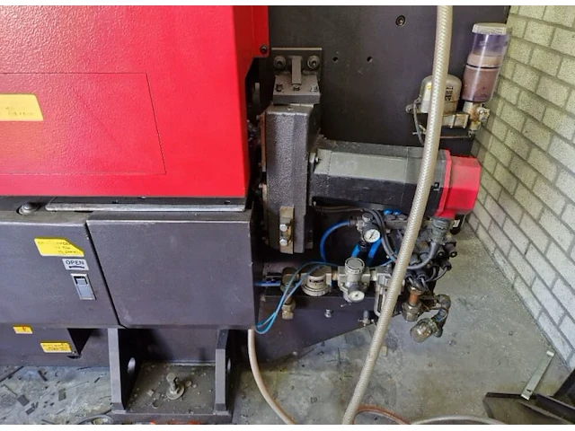 Amada pega 345 king ponsmachine - afbeelding 8 van  9
