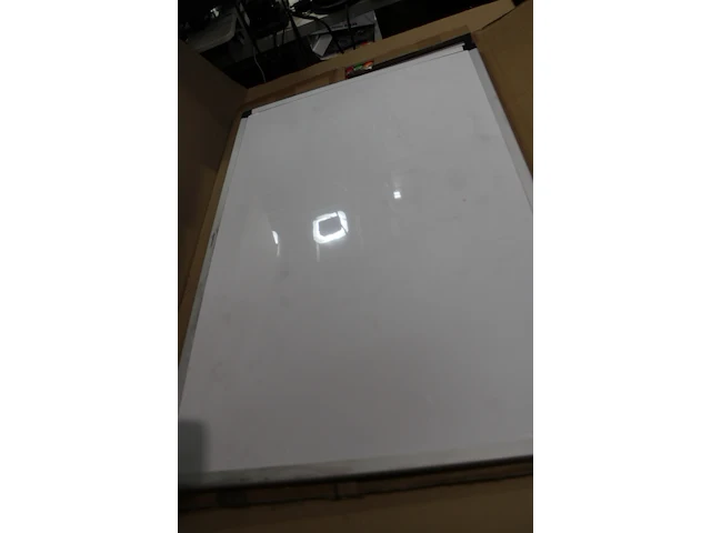 Amazon basics magnetisch whiteboard - afbeelding 2 van  2
