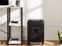Amazon basics papiervernietiger - afbeelding 5 van  5