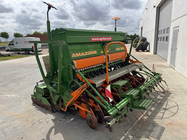 Amazone - ad303 + kg303 - precision seeder - 2003 - afbeelding 9 van  11