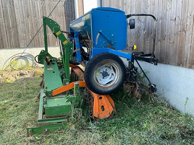 Amazone kg302 rotoreg met zaaimachine - afbeelding 10 van  13