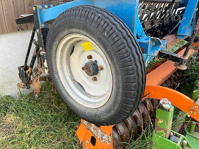 Amazone kg302 rotoreg met zaaimachine - afbeelding 13 van  13