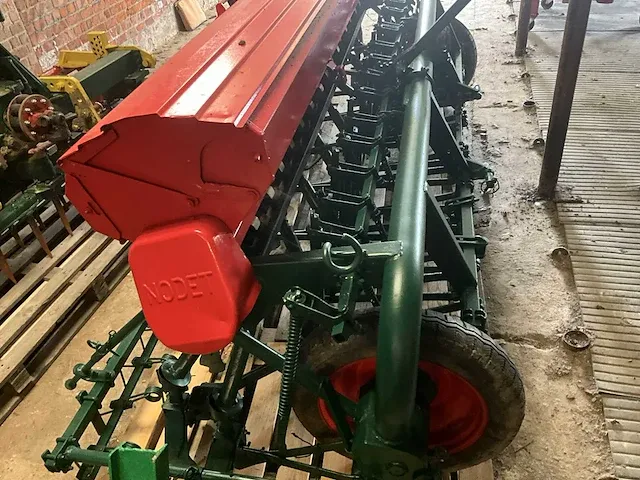 Amazone typ 30 schudeg met zaaimachine nodet - afbeelding 9 van  19