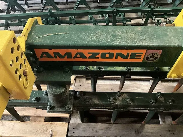 Amazone typ 30 schudeg met zaaimachine nodet - afbeelding 19 van  19
